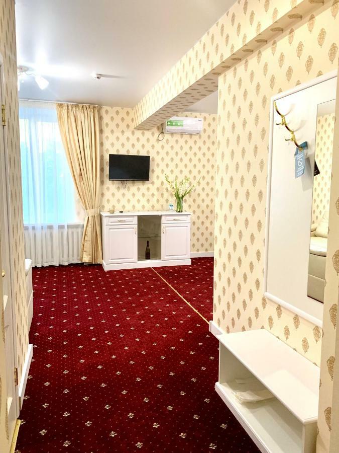 Sergeev Hotel Mykolaiv Exterior photo
